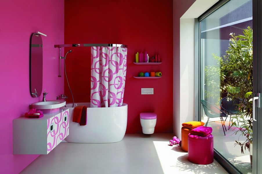 Baño moderno en rosa