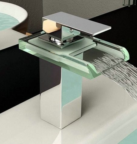 Grifería de baño de estilo moderno
